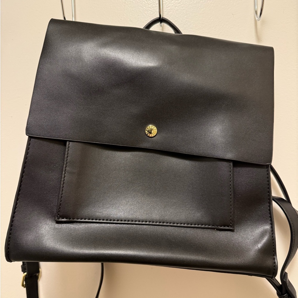 Legato Largo Elegant Black Leather Backpack